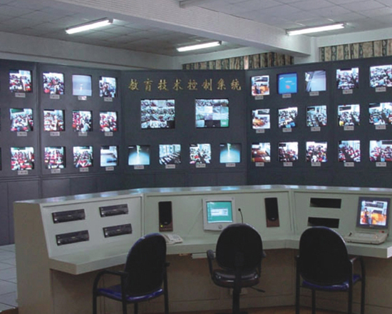 監(jiān)控臺(tái)、屏幕墻